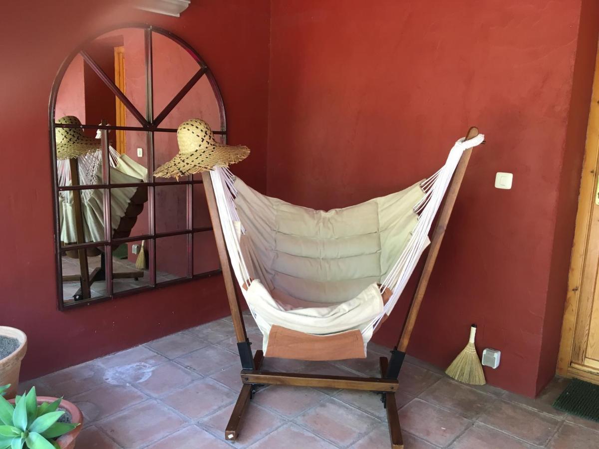 Secret Garden Retreats Hotel Juzcar Bagian luar foto