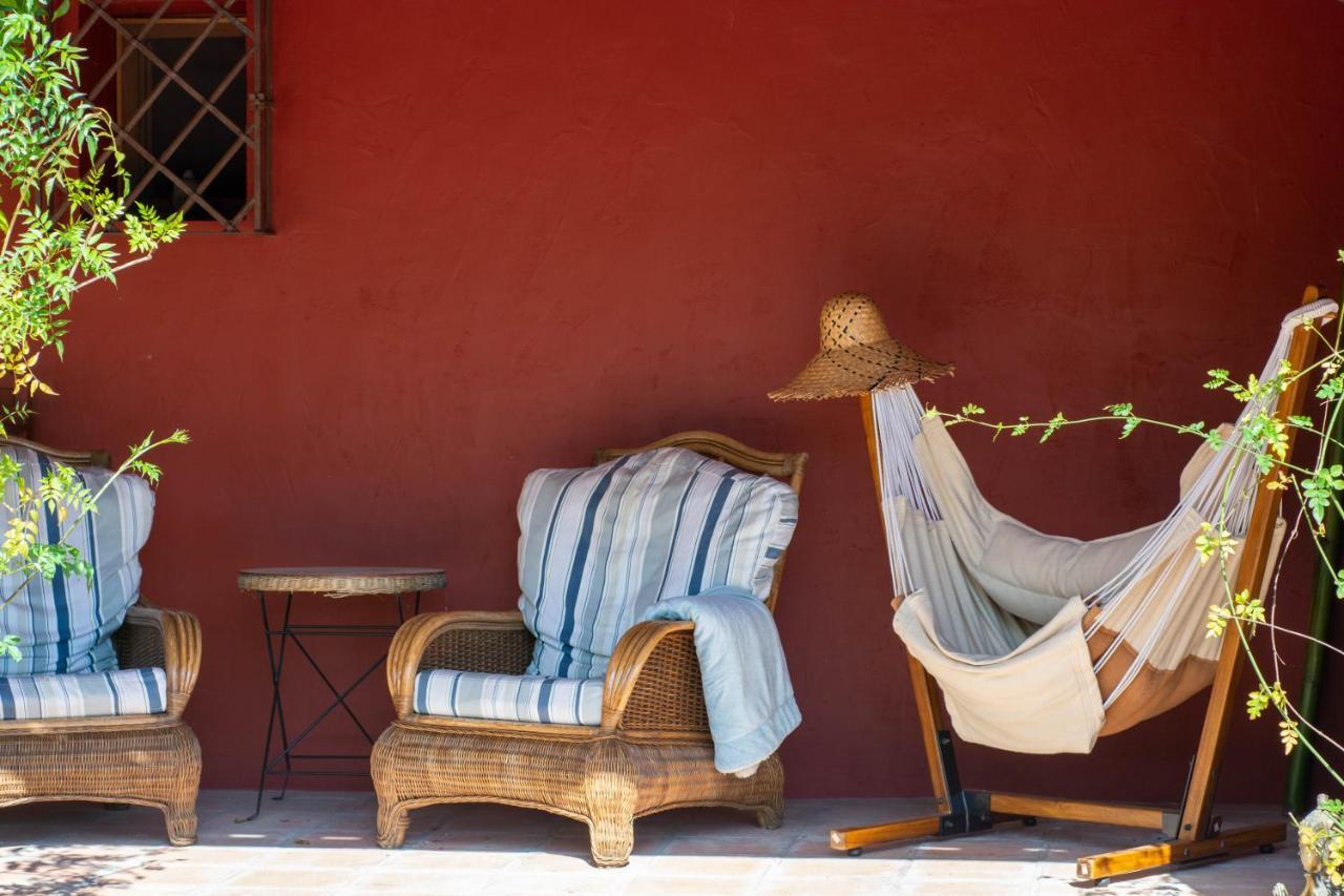Secret Garden Retreats Hotel Juzcar Bagian luar foto